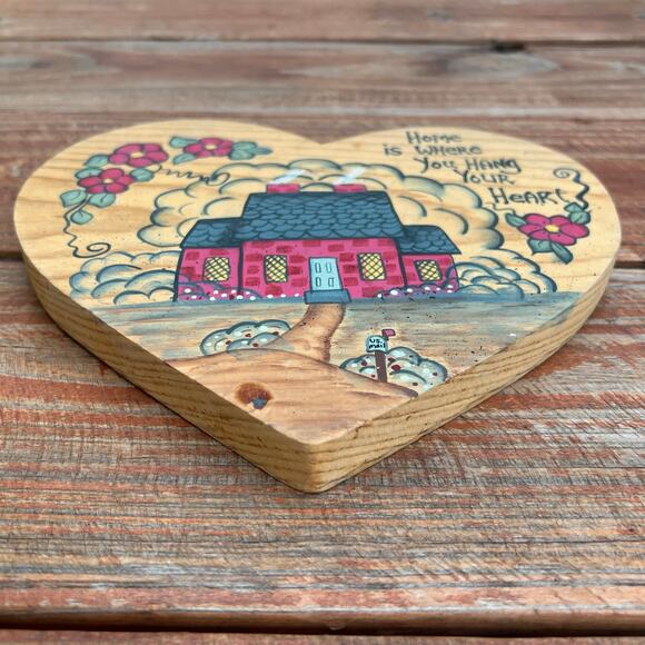Vintage 80s Wooden Heart Wall Plaque “Home Is Where You Hang Your Heart” Sign - Picture 3 of 15